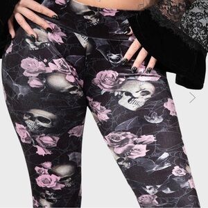 Black & Pink Skull Rose Leggings - Women